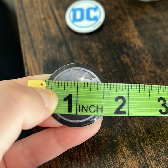 DC Comics Button Pins - Picture 9 of 9